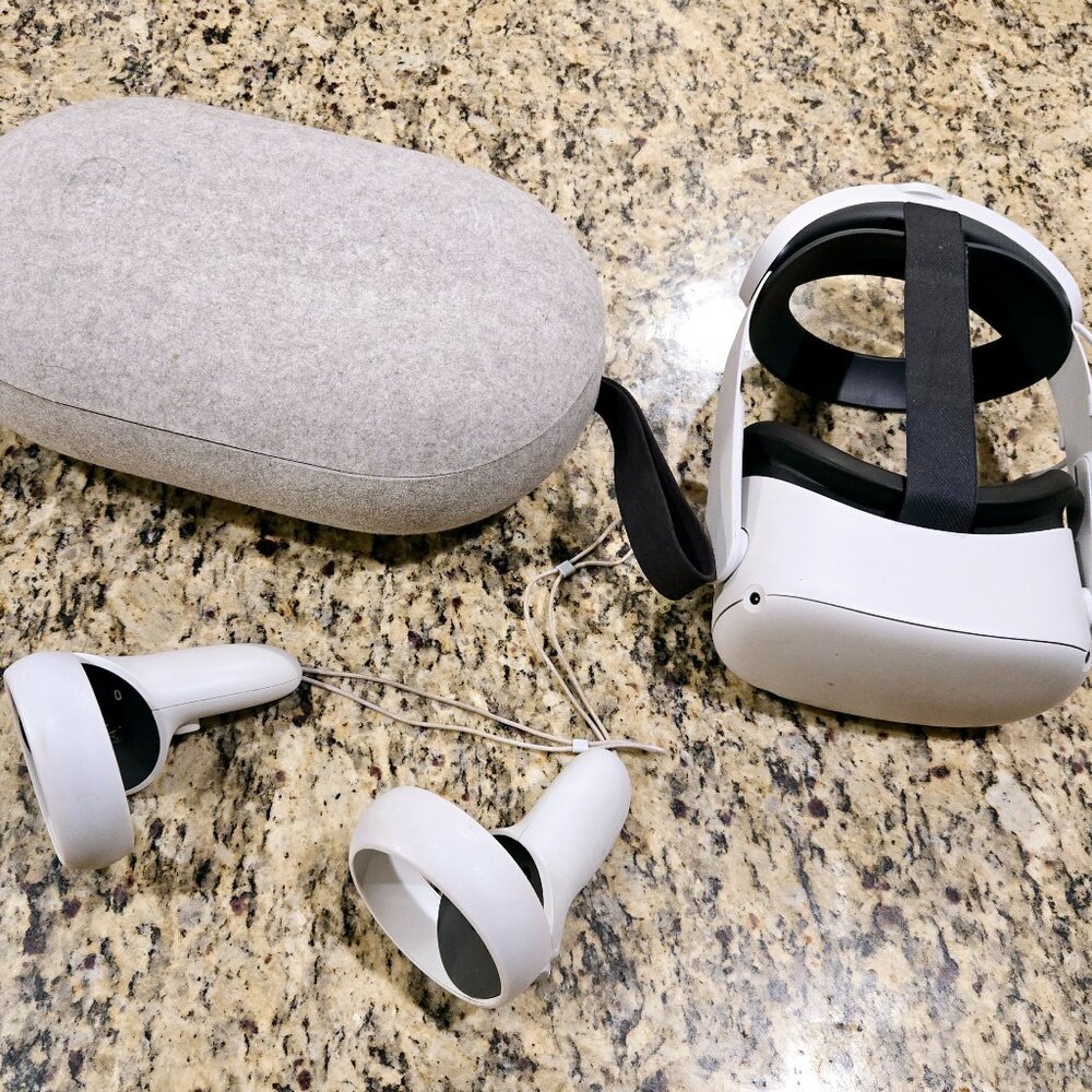 Oculus Meta Quest 2 VR Headset